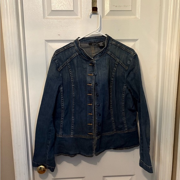 Women's Blue Denim Jacket - Picture 1 of 3